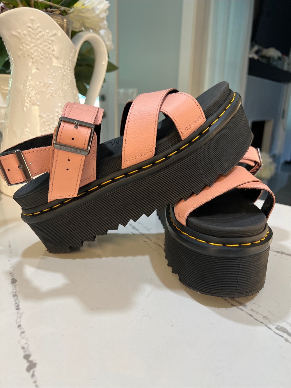 Dr. Martens Voss II Quad Pink Crisscross Platform Sandals size 9 - Picture 5 of 16